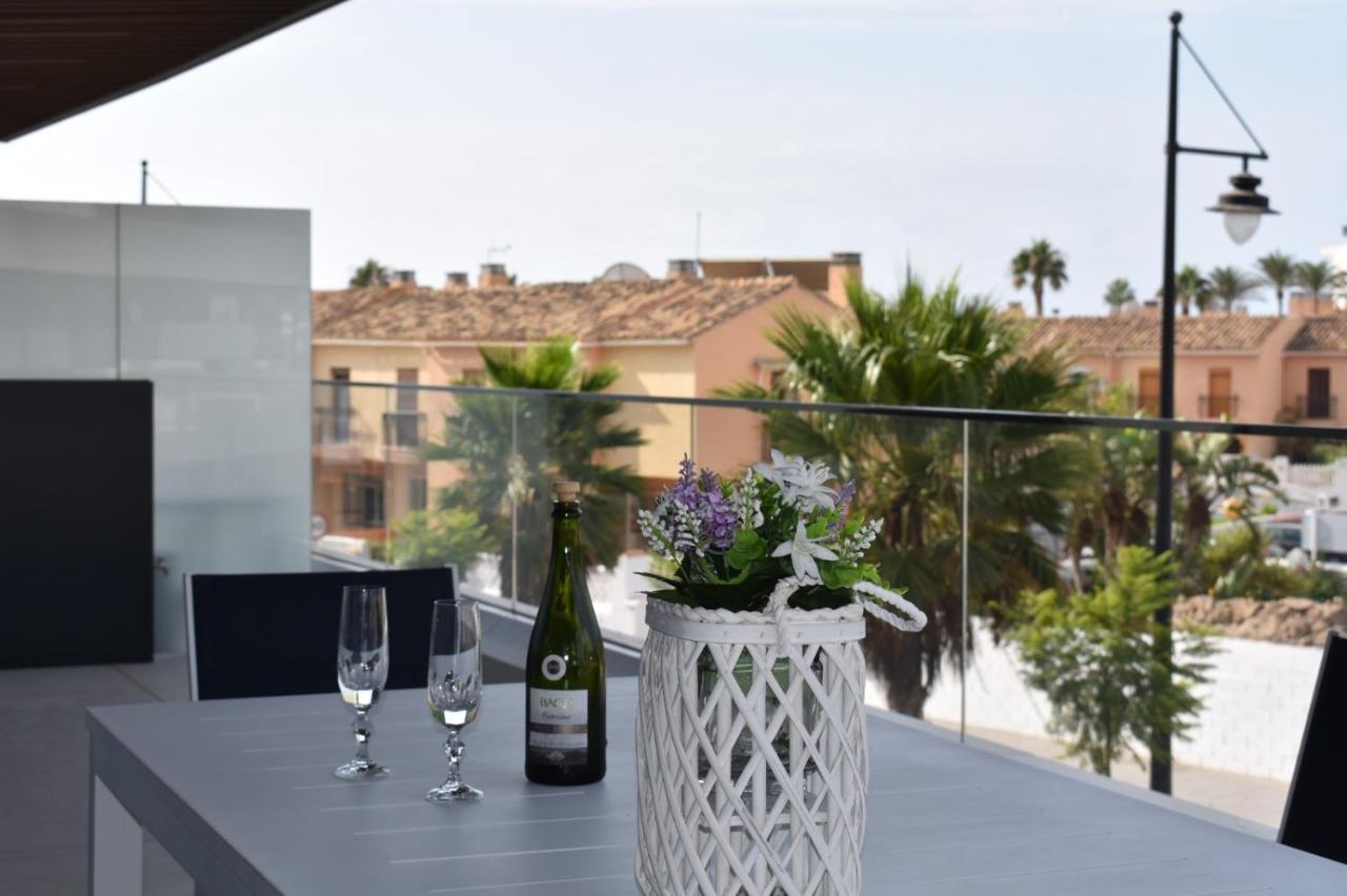 Luxury Complex Beachfront Apartment, Infinity Pool, Sauna, Gym And Large Terrace Torremolinos Luaran gambar