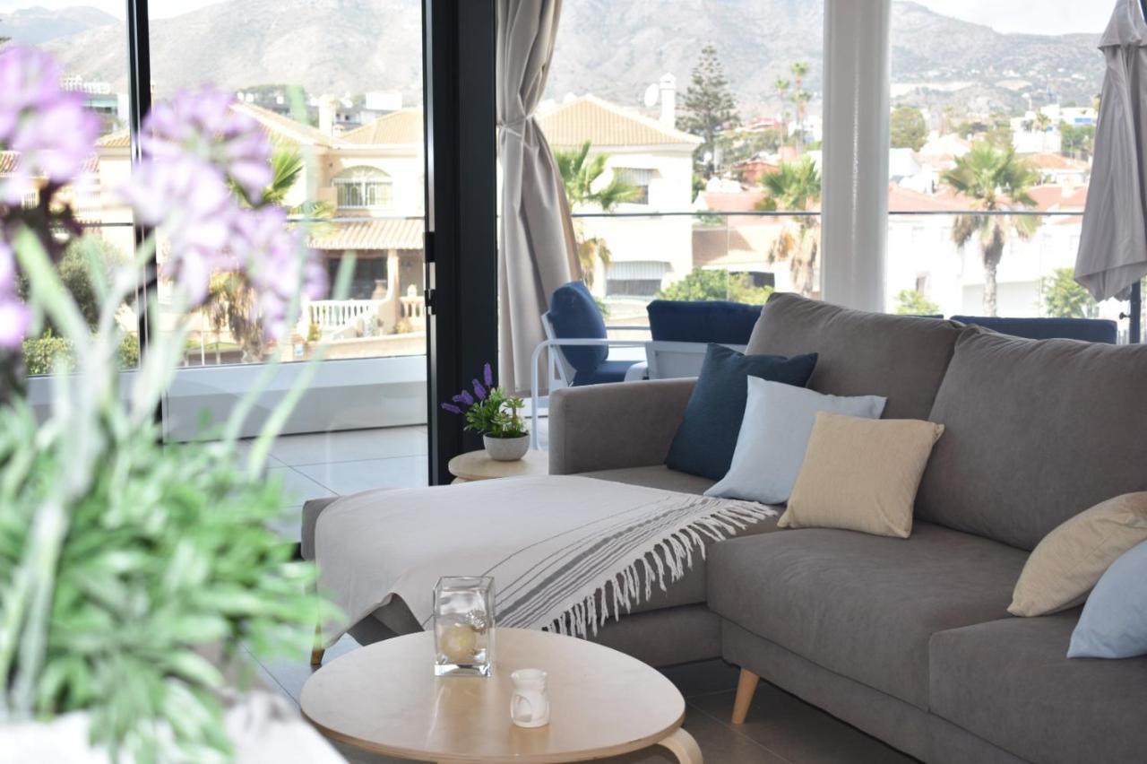 Luxury Complex Beachfront Apartment, Infinity Pool, Sauna, Gym And Large Terrace Torremolinos Luaran gambar